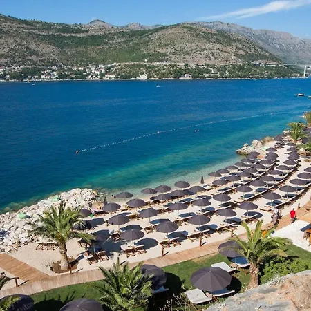 With Terrace And Mini Pool Gold Daire Dubrovnik