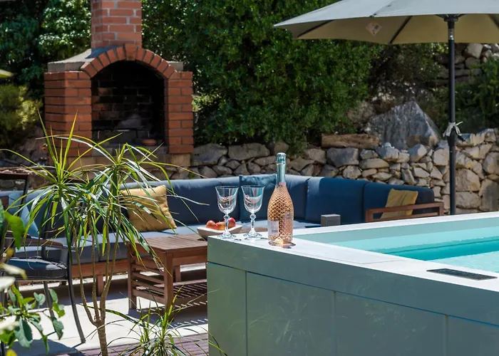 With Terrace And Mini Pool Gold * Dubrovnik