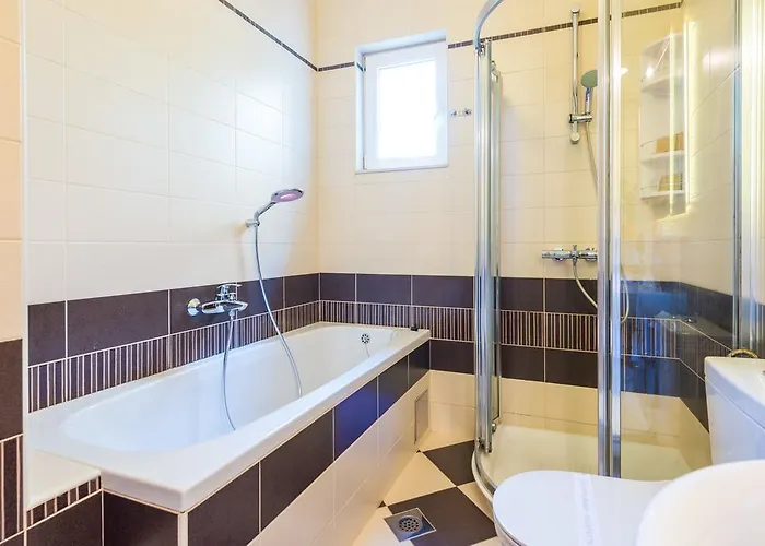 With Terrace And Mini Pool Gold Dubrovnik