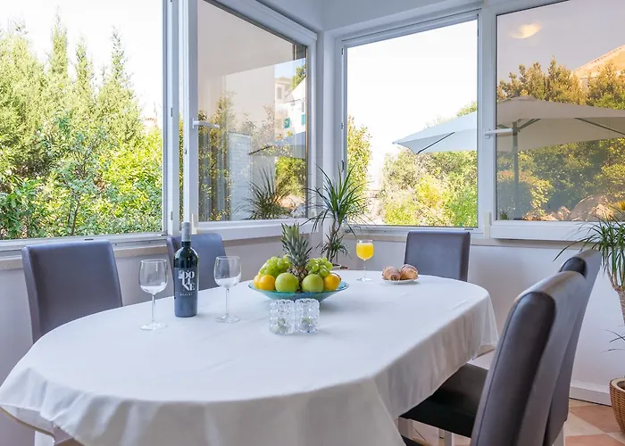 Lägenhet With Terrace And Mini Pool Gold *