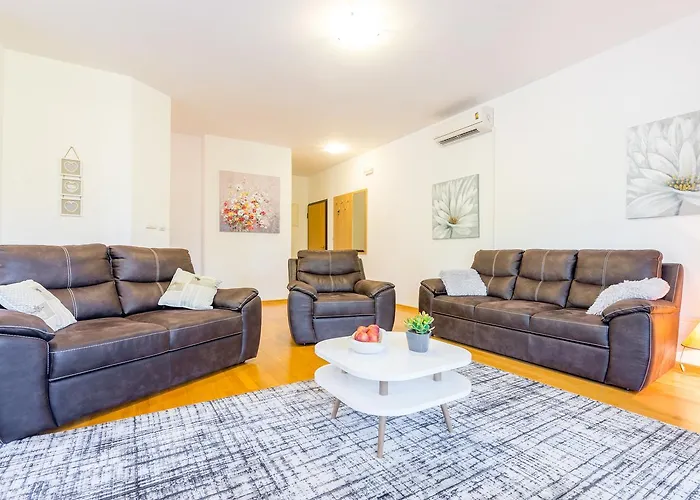 With Terrace And Mini Pool Gold * Dubrovnik